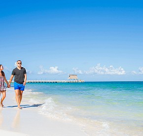 La playa de Garza Blanca en Cancún, Costa Mujeres, es el rincón secreto del Caribe mexicano. Disfruta de vistas espectaculares en nuestra galería de fotos.