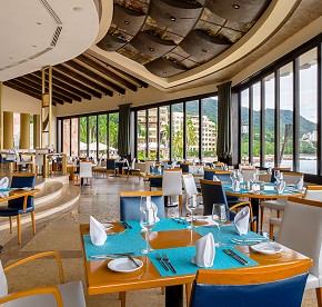Gourmet dining Blanca Blue Restaurant - Garza Blanca Resort Puerto Vallarta