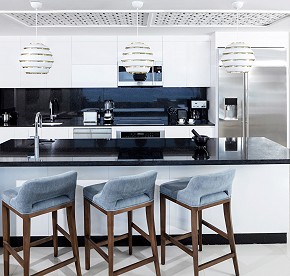 Las suites de Garza Blanca Los Cabos son un refugio perfecto frente al mar. Descubre la perfección en cada detalle a través de nuestra galería de fotos.