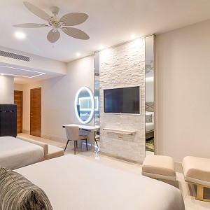 Las suites de Garza Blanca Los Cabos son un refugio perfecto frente al mar. Descubre la perfección en cada detalle a través de nuestra galería de fotos.