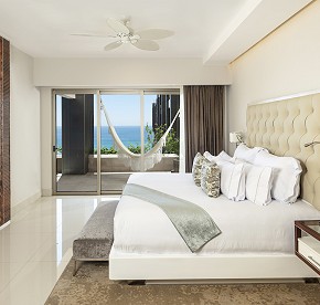 Las suites de Garza Blanca Los Cabos son un refugio perfecto frente al mar. Descubre la perfección en cada detalle a través de nuestra galería de fotos.