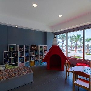 Las risas y la felicidad de los niños son el centro de nuestro Kids Club en Garza Blanca Los Cabos. Explora nuestra galería de imágenes y descubre cómo creamos recuerdos inolvidables para los más jóvenes.