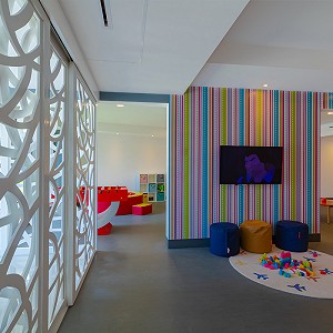 Las risas y la felicidad de los niños son el centro de nuestro Kids Club en Garza Blanca Los Cabos. Explora nuestra galería de imágenes y descubre cómo creamos recuerdos inolvidables para los más jóvenes.