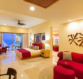 Ultra Junior Panoramic Suite Room