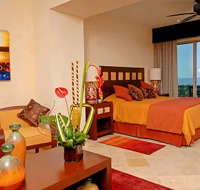 Penthouse Oceanfront Resort & Spa Puerto Vallarta