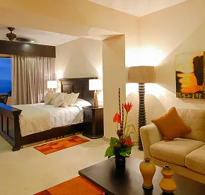 Penthouse Oceanfront Garza Blanca Preserve Resort