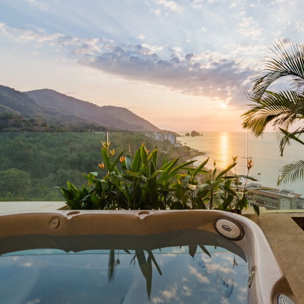 Luxury Accommodations with Ocean Views 