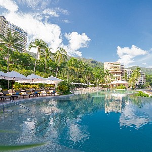 Garza Blanca Puerto Vallarta Infinity Pool Aqua Azul