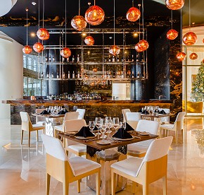Nuestra galería revela los secretos de los restaurantes de Garza Blanca Cancún. Admira las vistas panorámicas y platos exquisitos que te esperan.