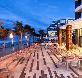 La cocina de clase mundial se encuentra con la belleza natural en nuestros restaurantes en Los Cabos. Descubre la fusión perfecta a través de nuestras fotos.