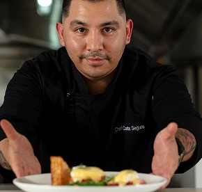 La cocina de clase mundial se encuentra con la belleza natural en nuestros restaurantes en Los Cabos. Descubre la fusión perfecta a través de nuestras fotos.