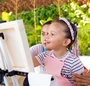 The Little Picasso TierraLuna Village