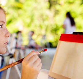 The Little Picasso TierraLuna Village